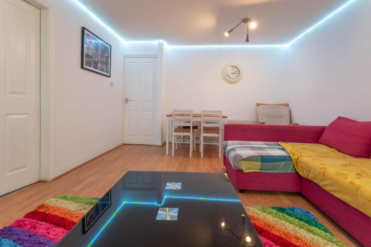 Hanifa Place Leeds  Extérieur photo