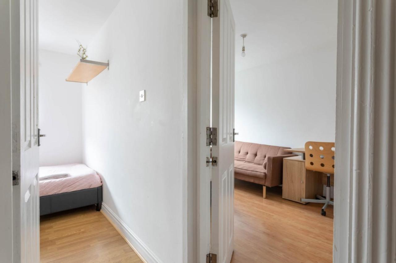Hanifa Place Leeds  Extérieur photo